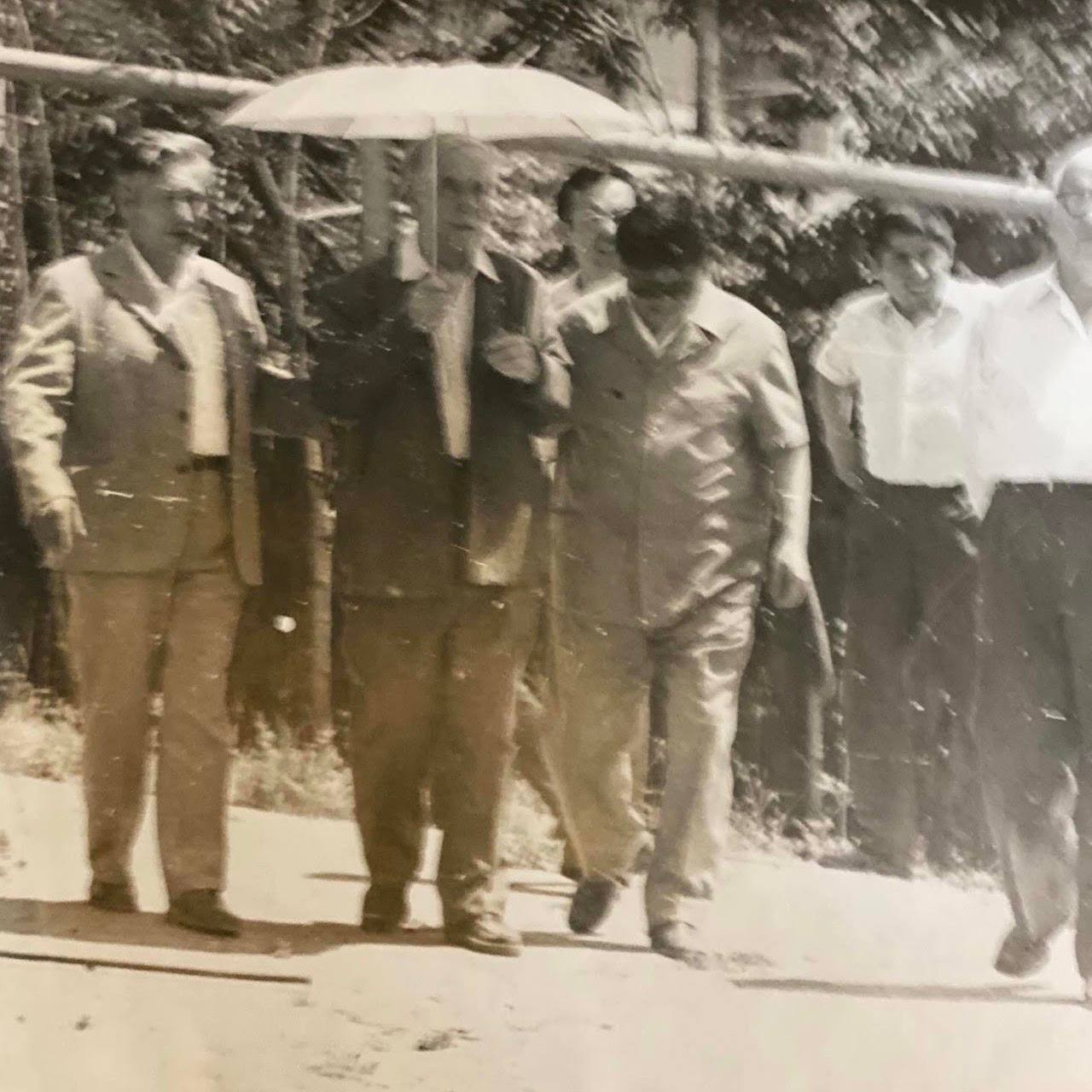 Nobel laureate P.L. Kapitsa visits the Heliopolygon